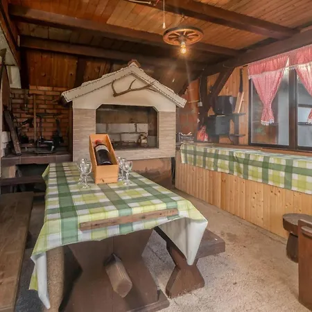 3 Bedroom In Crni Lug