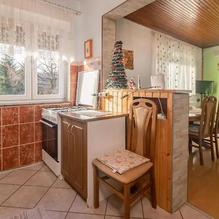 Holiday home 3 Bedroom In Crni Lug
