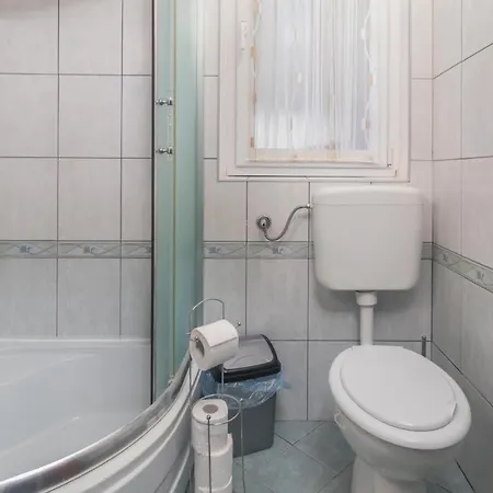 3 Bedroom In Holiday home *