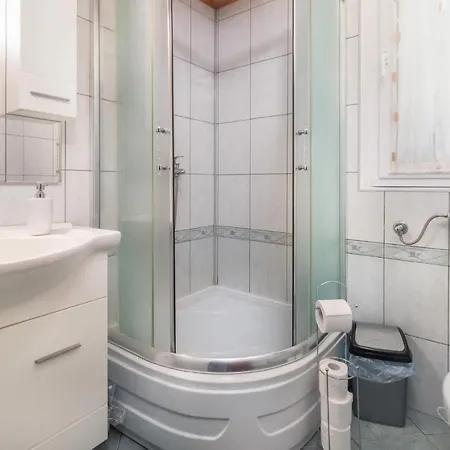 3 Bedroom In Holiday home Crni Lug